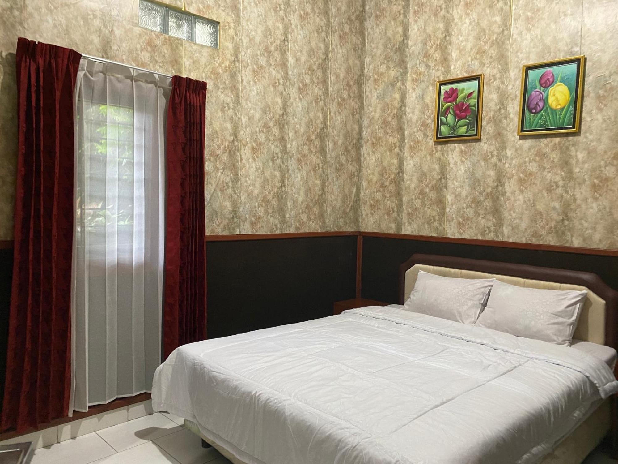 Ada Homestay Магеланг Екстериор снимка
