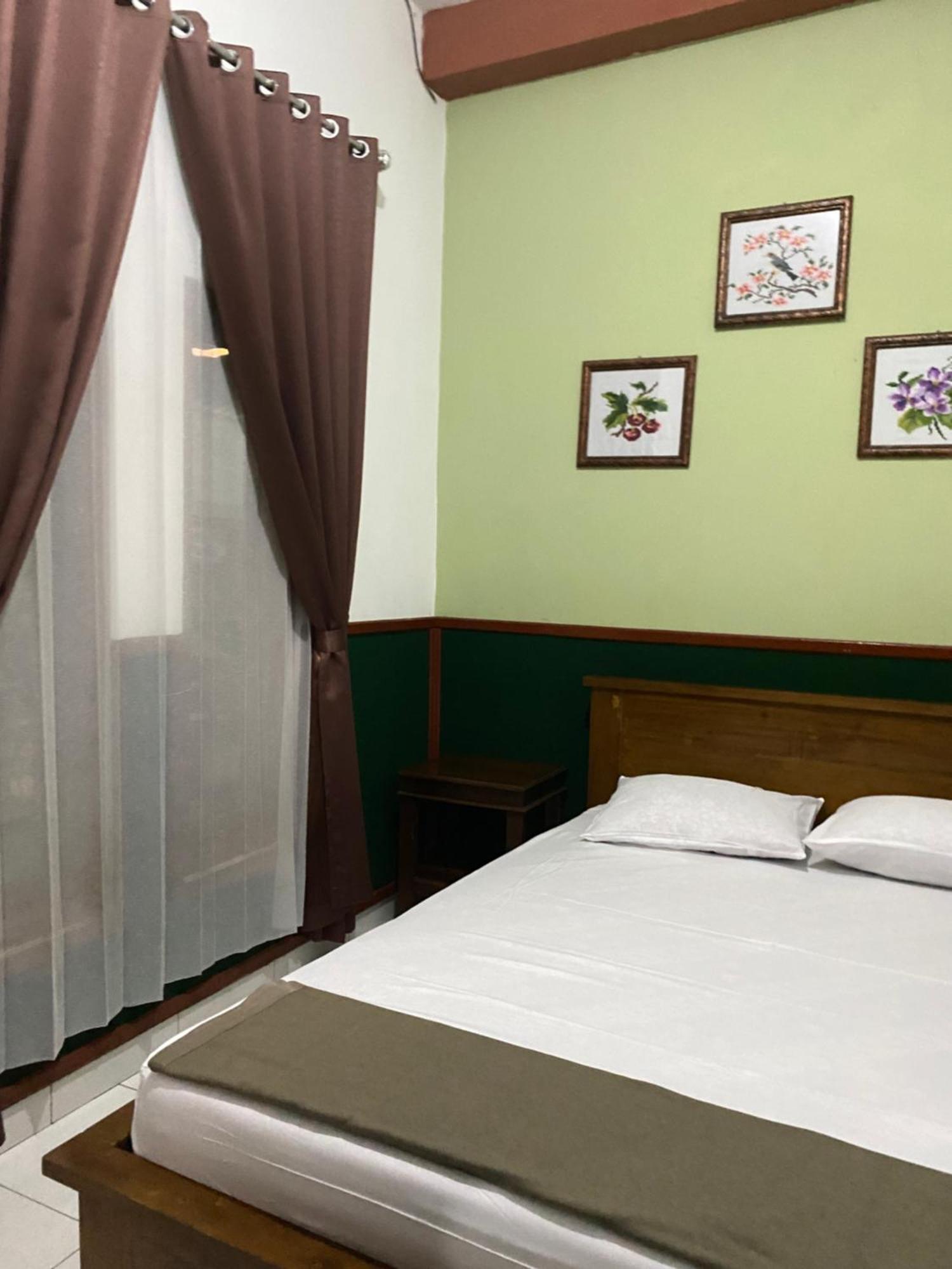 Ada Homestay Магеланг Екстериор снимка
