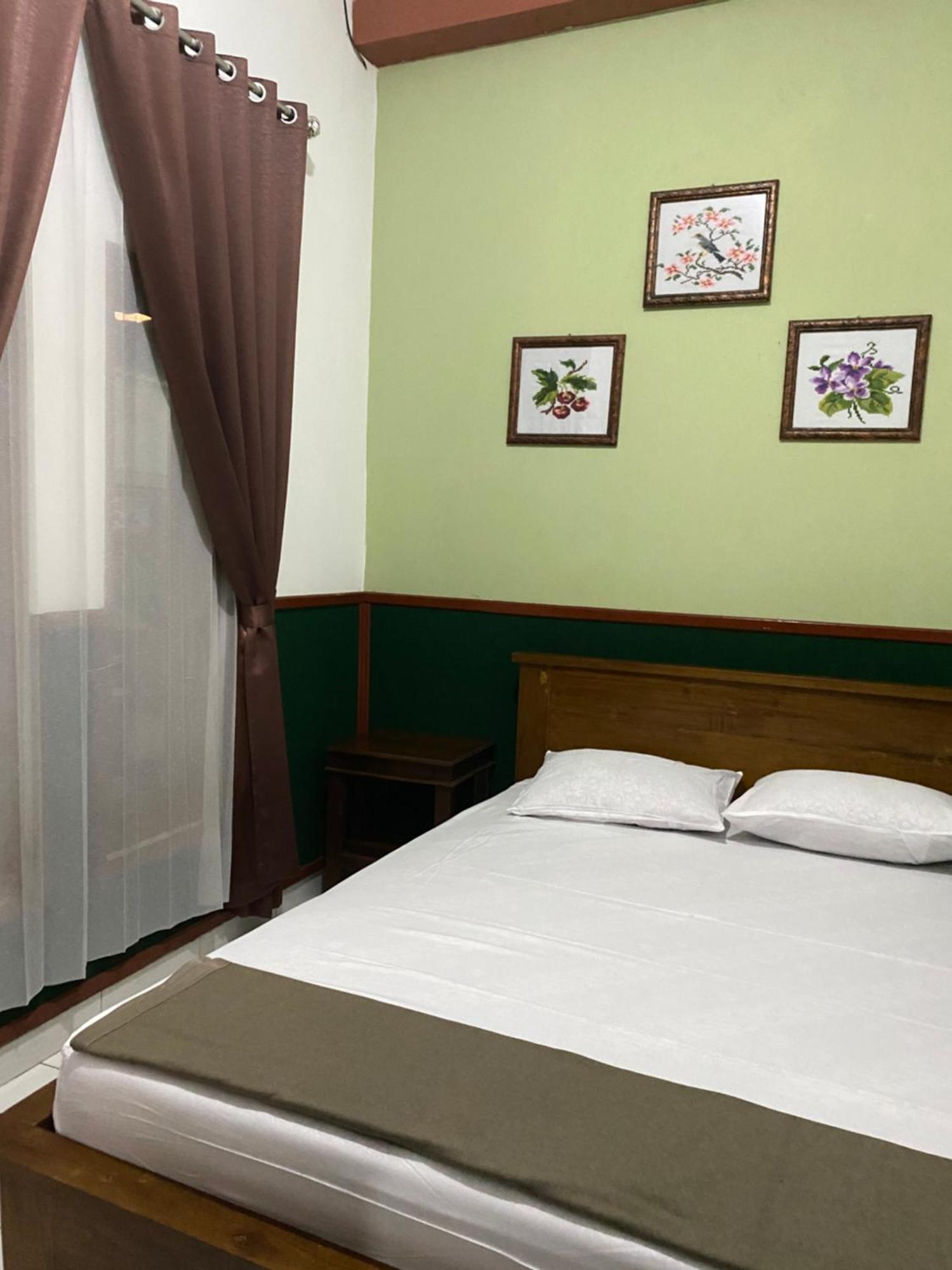 Ada Homestay Магеланг Екстериор снимка