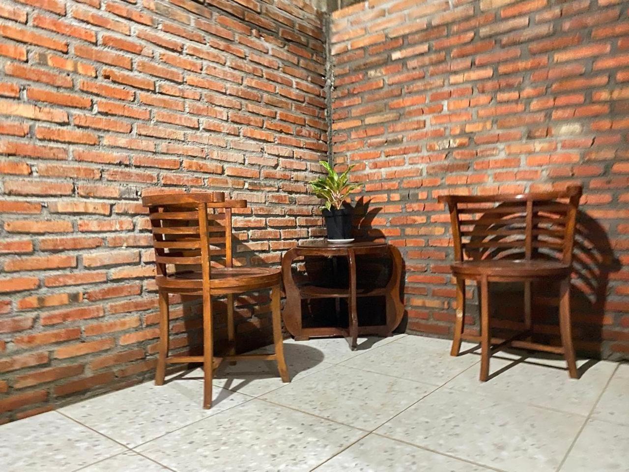 Ada Homestay Магеланг Екстериор снимка