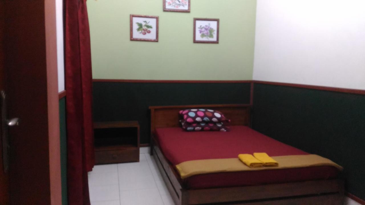 Ada Homestay Магеланг Екстериор снимка