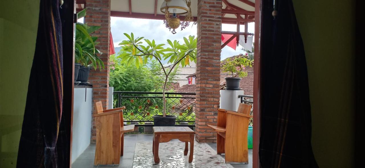 Ada Homestay Магеланг Екстериор снимка